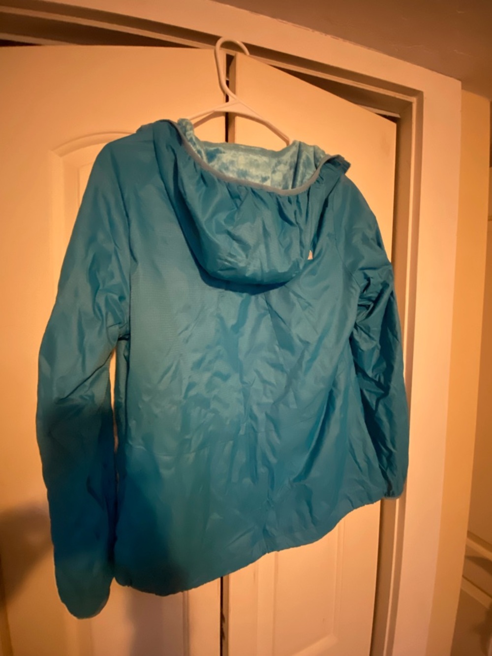 The North Face Women's Aqua Blue Hooded Shell Jacket - Picture 2 of 4